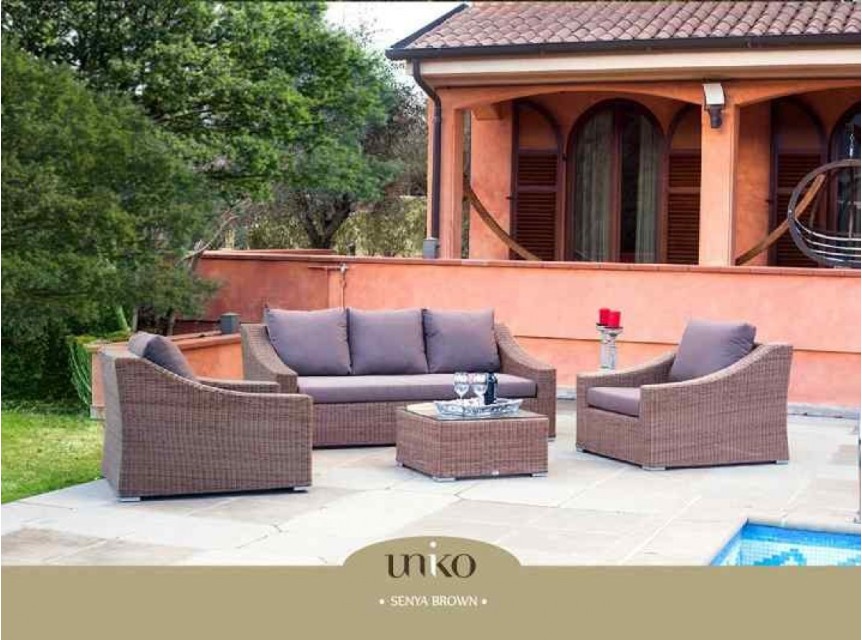 Salotto per esterno in rattan