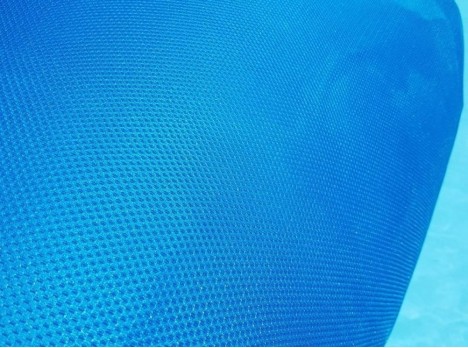 Lettino galleggiante per piscina