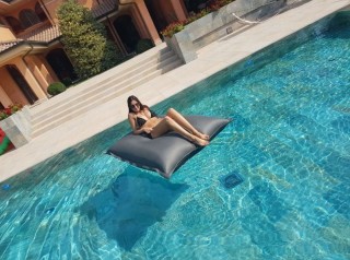 floating beanbag italian style