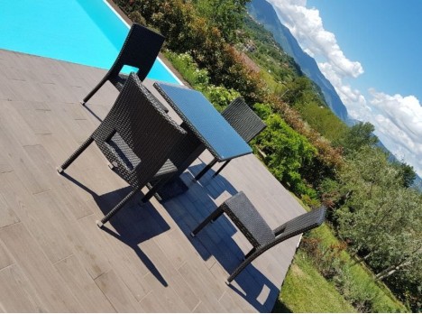 Set tavolo per esterno Jona