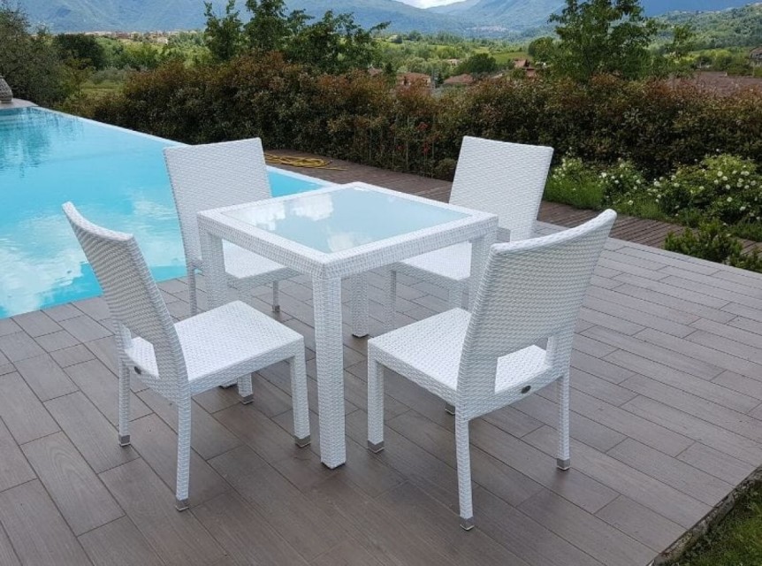 Tavolo per esterno bar