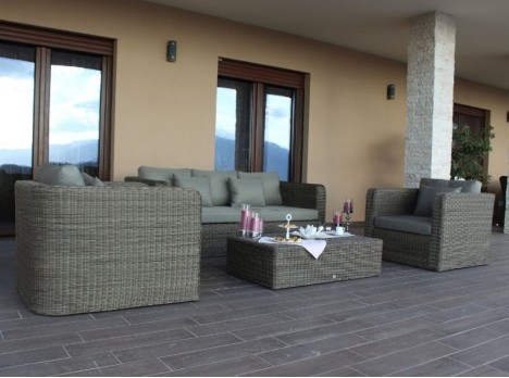 Salotto per esterno grigio