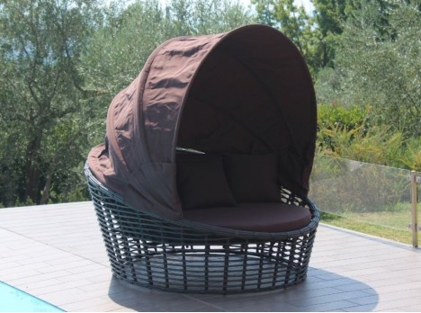 Divano tondo con parasole Nest