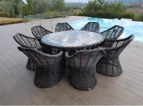 Tavolo per esterno di design