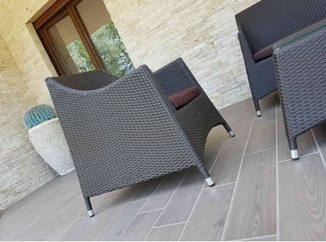 Poltrona per esterno impilabile