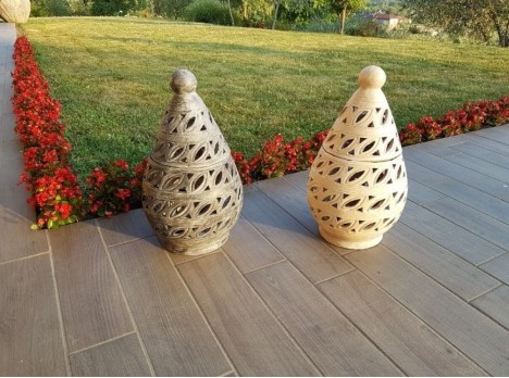 Intagliata interamente a mano