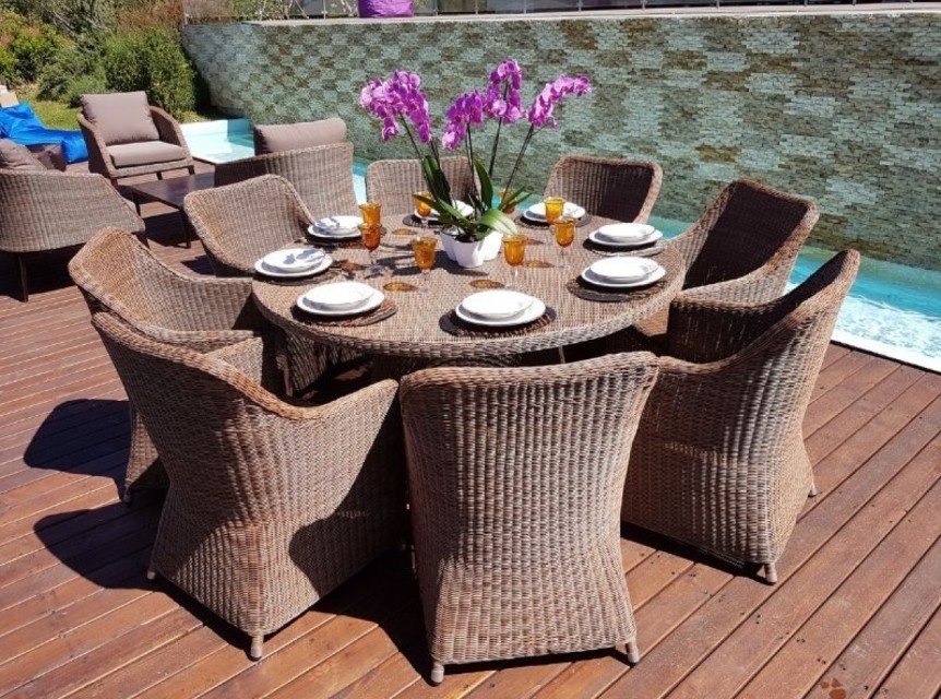 Ampie poltrone da esterno