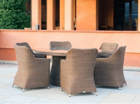 Intreccio artigianale in fibra tonda