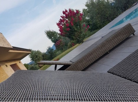 Lettino con schienale recrinabile