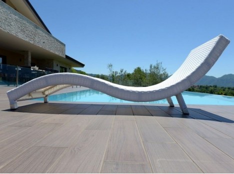 Intreccio artigianale in fibra piatta