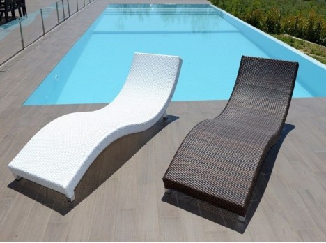 Disponibile in due colorazioni