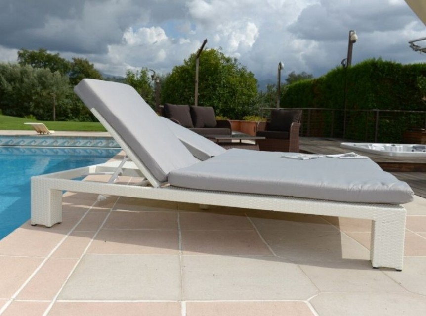 Sdraio due posti con schienali recrinabili