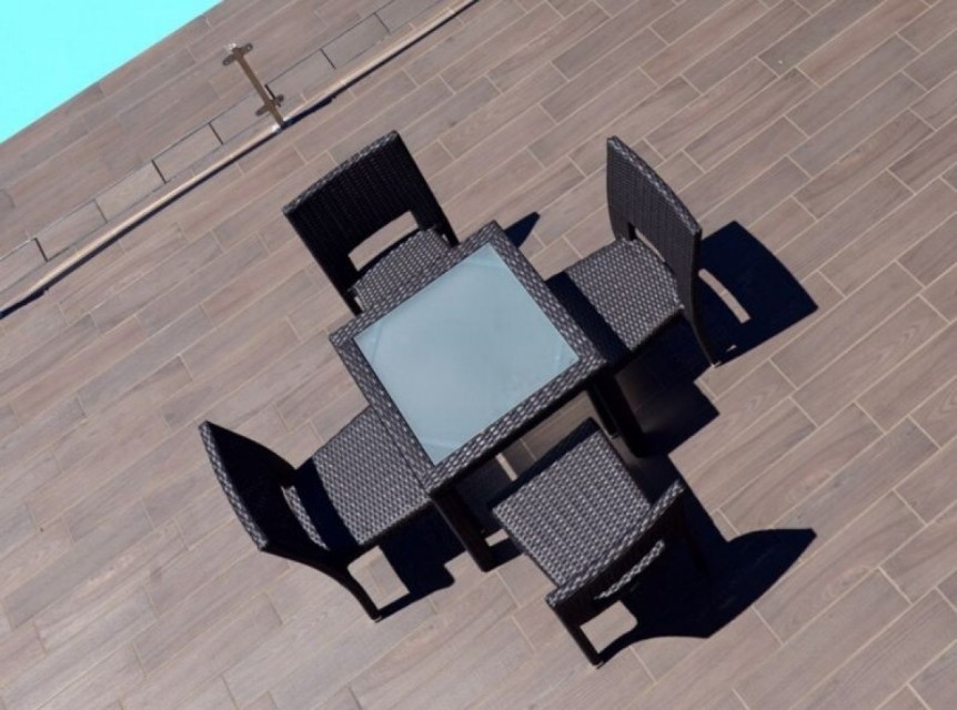 Tavolo per esterno bar