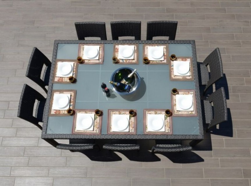 Tavolo per esterno in rattan sintetico