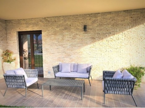 Divano per esterno di design