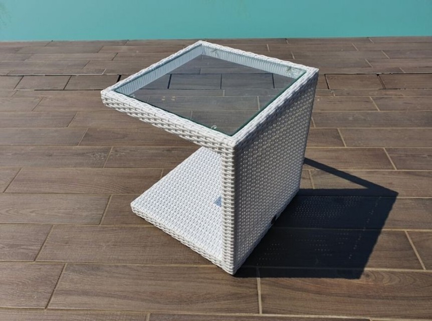 Tavolo basso per esterno