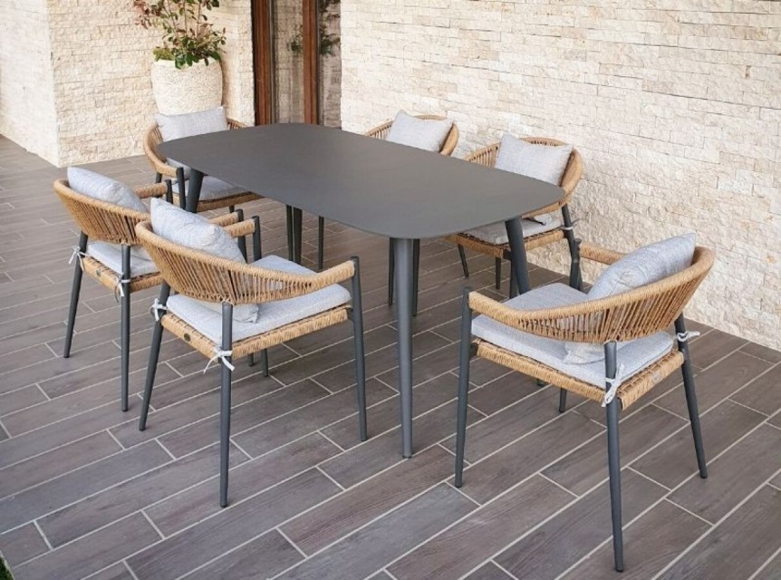 Tavolo per esterno design