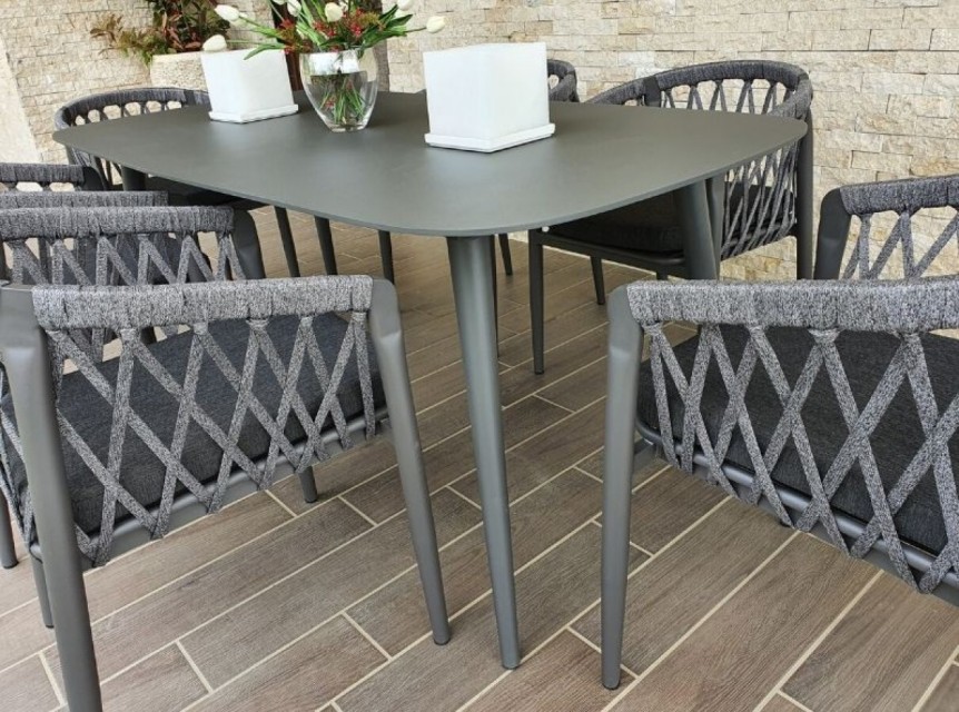 Tavolo in alluminio da esterno