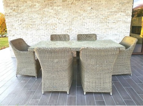 Tavolo per esterno in midollino sintetico