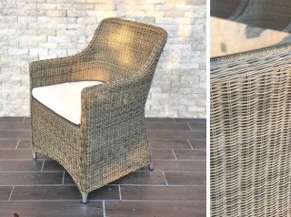 Poltrona in fibra sintetica effetto naturale