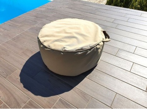 Pouf in tessuto da esterno