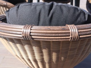 Intreccio artigianale in fibra tonda