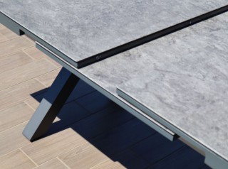 Tavolo allungabile da esterno con apertura automatica