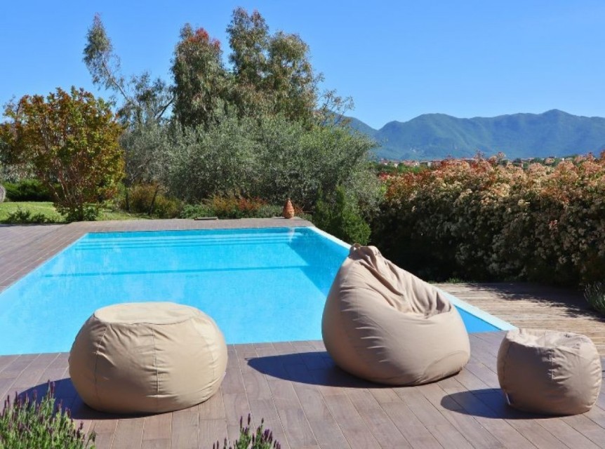 Pouf da esterno in tessuto di qualità ergonomico e morbido