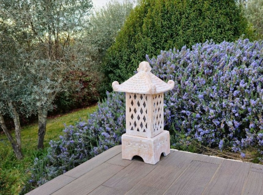 Lanterna in terracotta stile asiatico