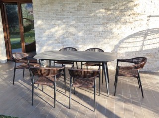 Tavolo per esterno con poltrone