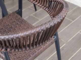 Poltroncina in rattan sintetico