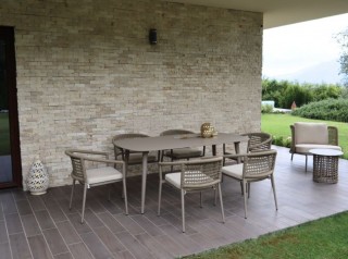 Set tavolo e sedie per esterno di alta qualità