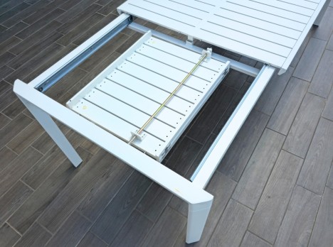 Tavolo allungabile da giardino in alluminio di design