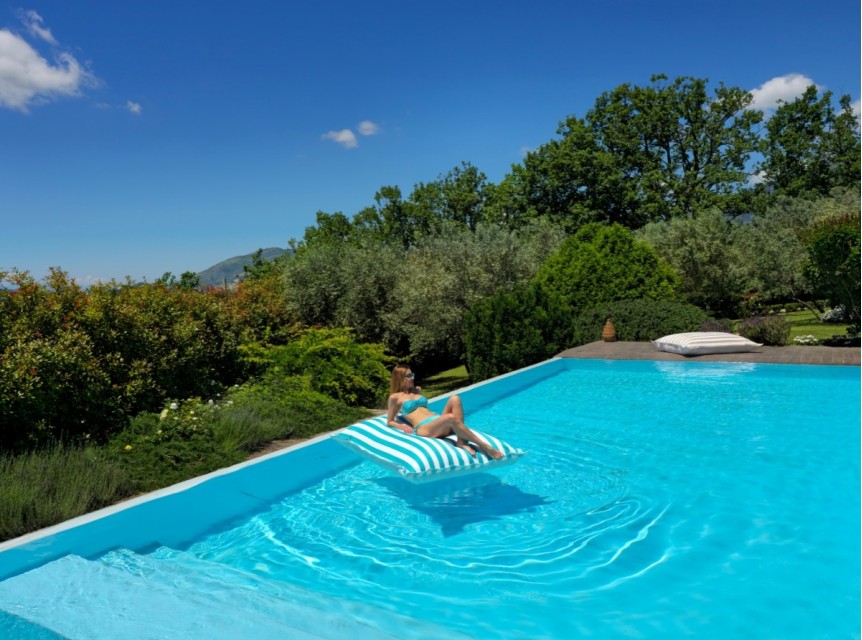 Cuscino galleggiante in tessuto a strisce