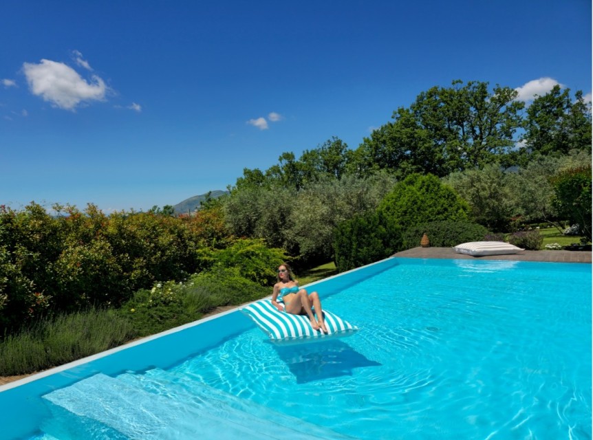 Cuscino gigante galleggiante in tessuto