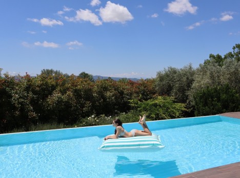 Cuscino flottante per piscina