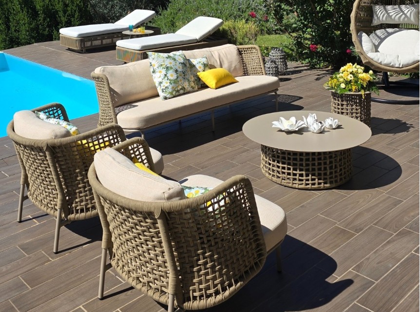 Salotto in corda ideale per giardino e patio