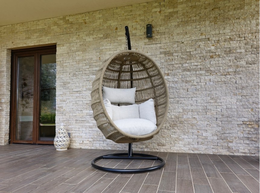 Seduta sospesa Titilla in alluminio e corda per esterni