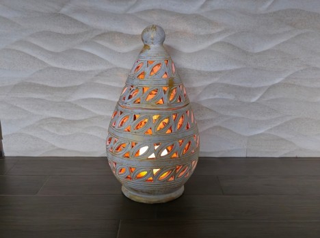 Lanterna intagliata a mano da giardino