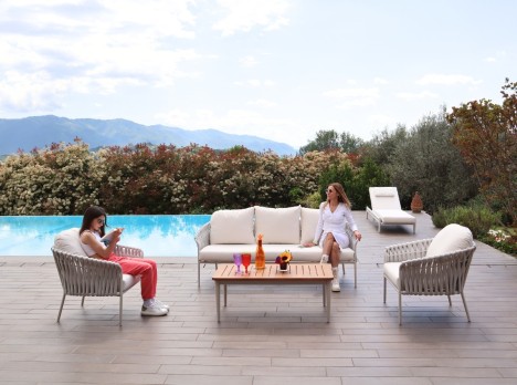 Divano da giardino di design