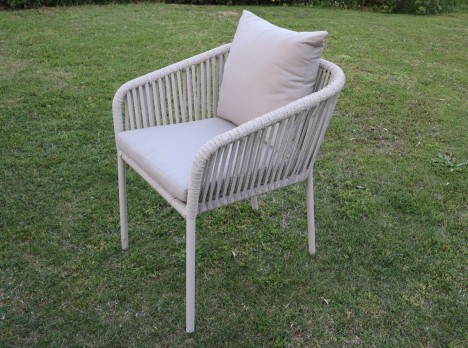 Poltroncina da esterno in alluminio e corda