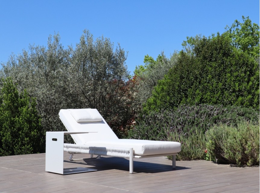 Lettino per esterno di design Ohara