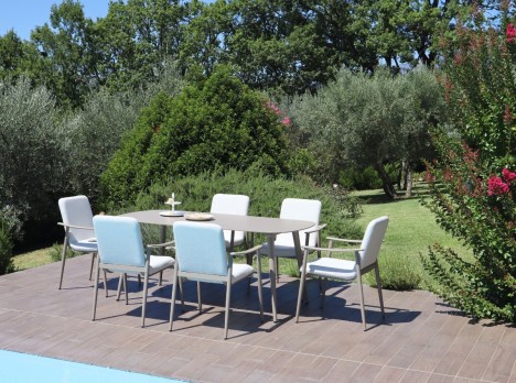 Tavolo da giardino di design