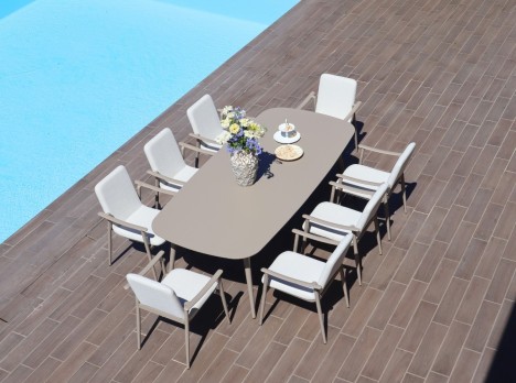 Tavolo giardino di design