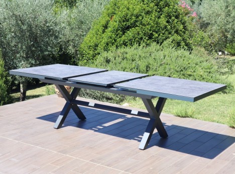 Tavolo allungabile per esterno di design