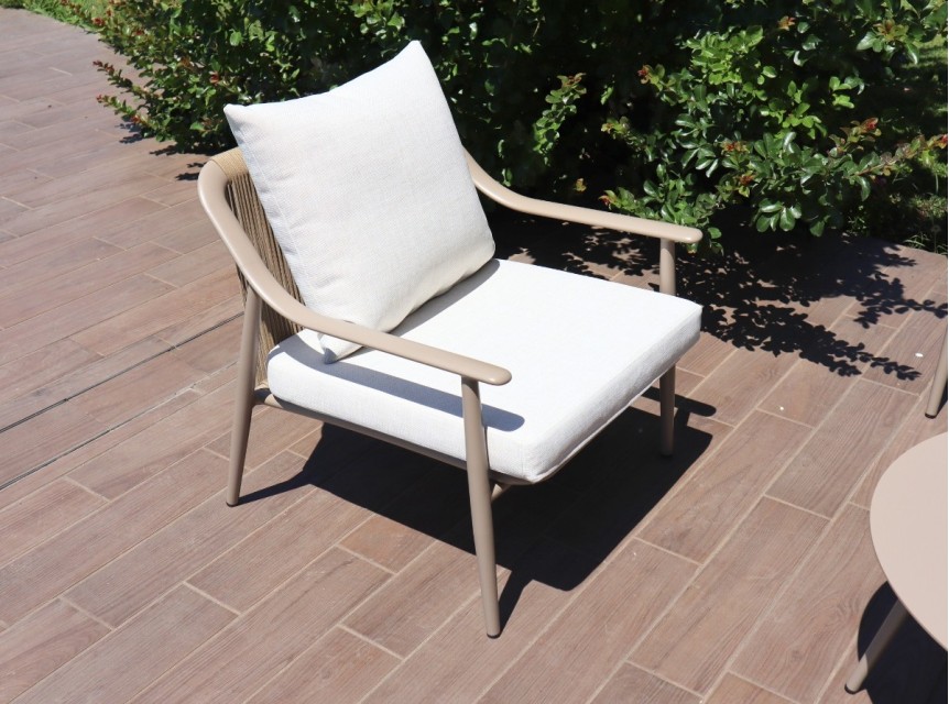 Comode poltrone imbottite per esterno