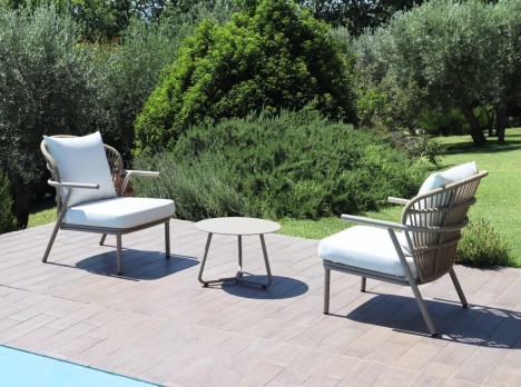 Set due poltrone e tavolino per esterno