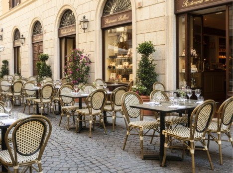 Tavolo quadrato per bistro esterno