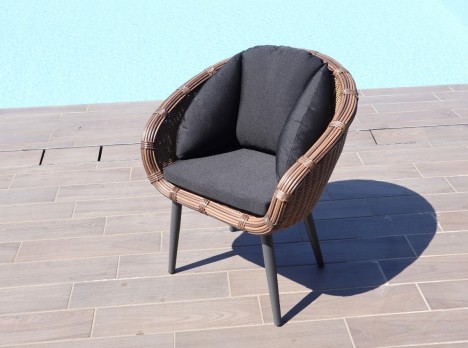 Poltrona in fibra sintetica per esterni