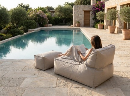 Poltrona imbottita in tessuto per esterno 2